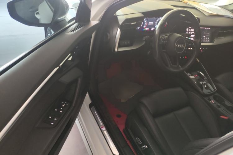 Used Audi A3 2021 Sportback 35 TFSI Advanced Sport Edition Driver Seat