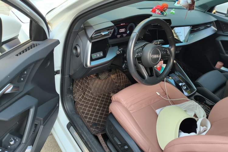 Used Audi A3 2021 A3L Limousine 35 TFSI Fashionable and Elegant Model Driver Seat