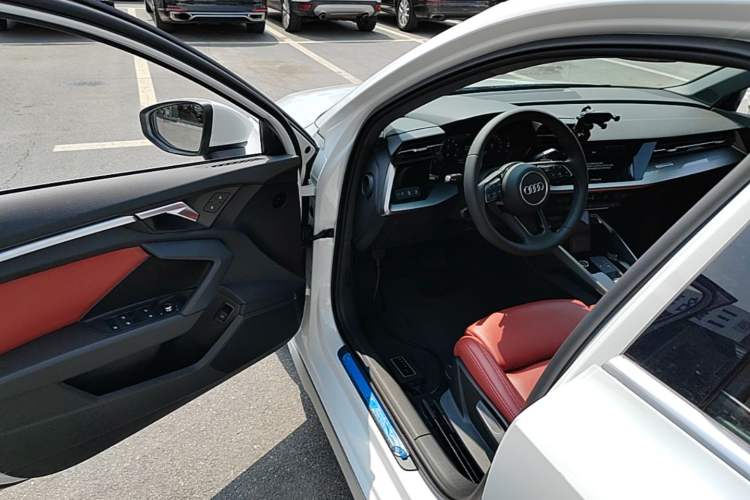 Used Audi A3 2021 Sportback 35 TFSI Advanced Sport Edition Driver Seat