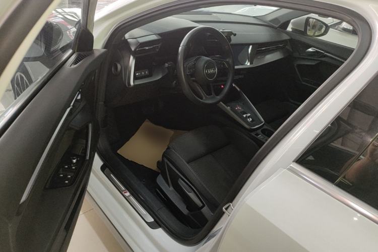 Used Audi A3 2021 Sportback 35 TFSI Advanced Sport Edition Driver Seat