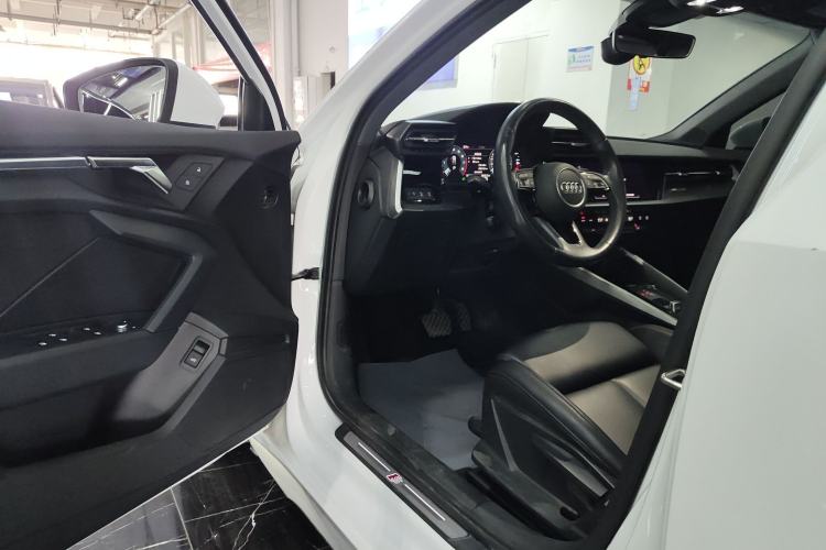 Used Audi A3 2021 Sportback 35 TFSI Advanced Sport Edition Driver Seat