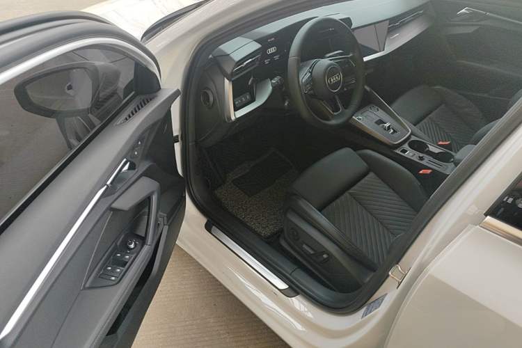 Used Audi A3 2021 A3L Limousine 35 TFSI Fashionable and Elegant Model Driver Seat