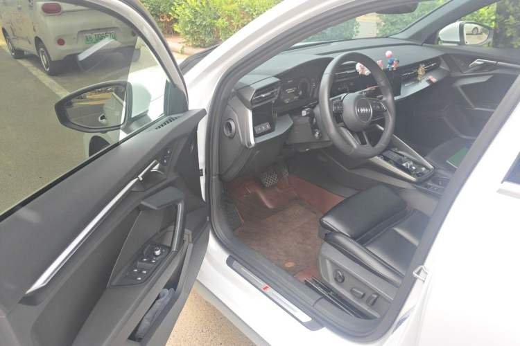 Used Audi A3 2021 Sportback 35 TFSI Advanced Sport Edition Driver Seat