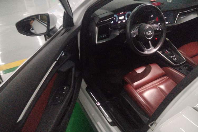 Used Audi A3 2021 Sportback 35 TFSI Advanced Sport Edition Driver Seat