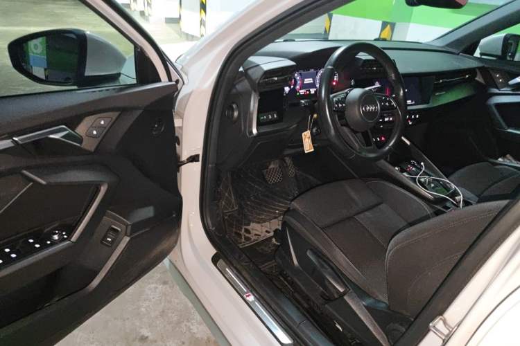 Used Audi A3 2021 Sportback 35 TFSI Advanced Sport Edition Driver Seat