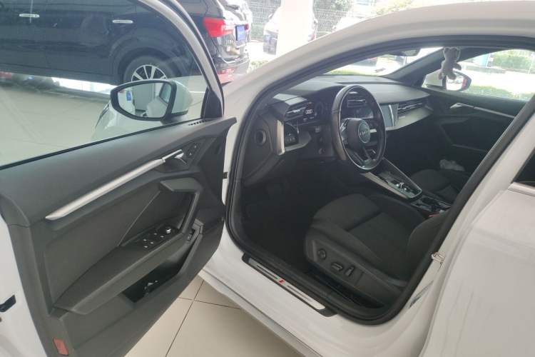 Used Audi A3 2021 Sportback 35 TFSI Advanced Sport Edition Driver Seat