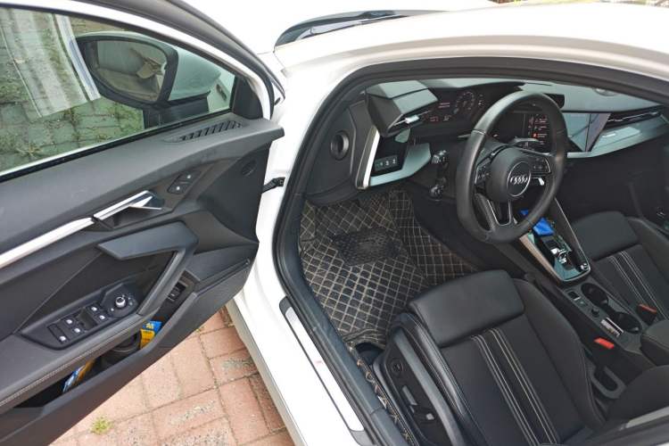 Used Audi A3 2021 Sportback 35 TFSI Advanced Sport Edition Driver Seat