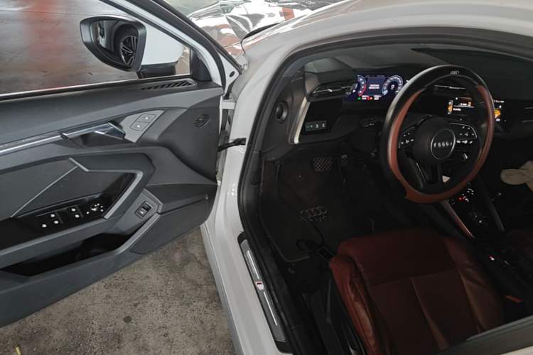 Used Audi A3 2021 Sportback 35 TFSI Advanced Sport Edition Driver Seat