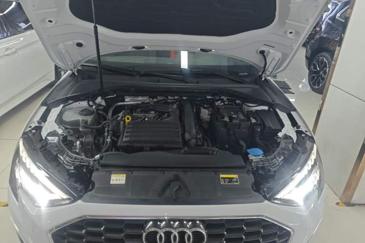 Used Audi A3 2021 A3L Limousine 35 TFSI Fashionable and Elegant Model Engine Bay