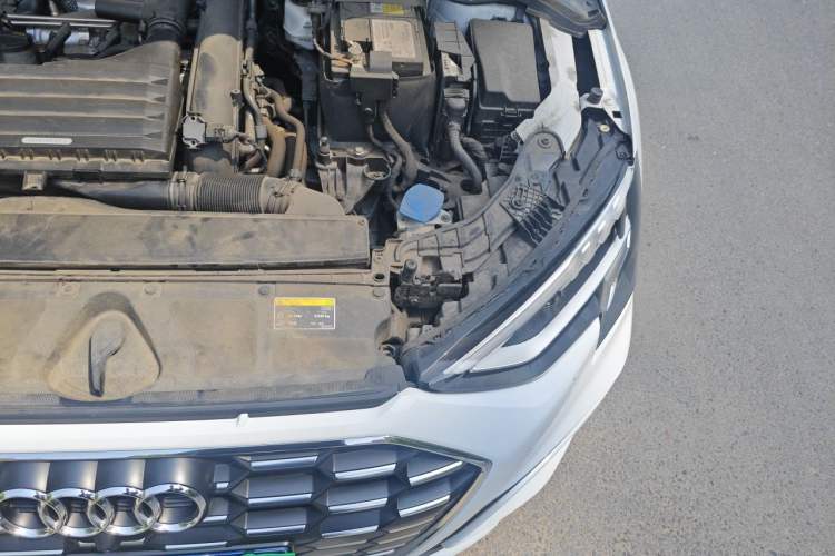Used Audi A3 2021 Sportback 35 TFSI Advanced Sport Edition Engine Bay Left