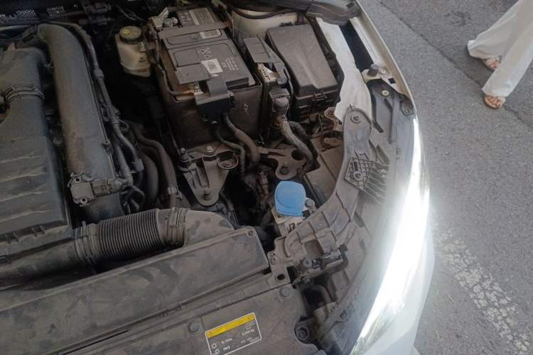Used Audi A3 2021 Sportback 35 TFSI Fashionable Sports Model Engine Bay Left