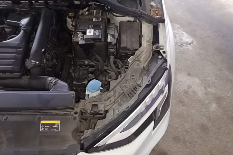 Used Audi A3 2021 Sportback 35 TFSI Luxury Sports Model Engine Bay Left