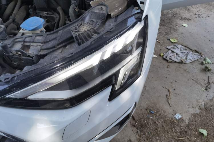 Used Audi A3 2021 Sportback 35 TFSI Ambition Style Edition Engine Bay Left