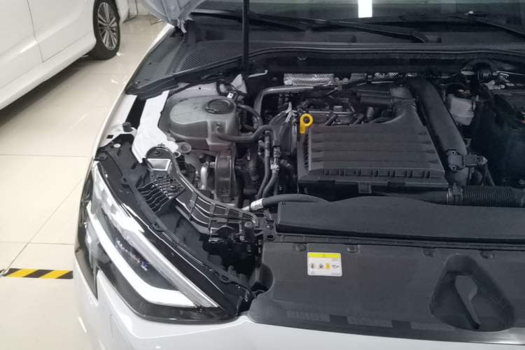 Used Audi A3 2021 A3L Limousine 35 TFSI Fashionable and Elegant Model Engine Bay Right