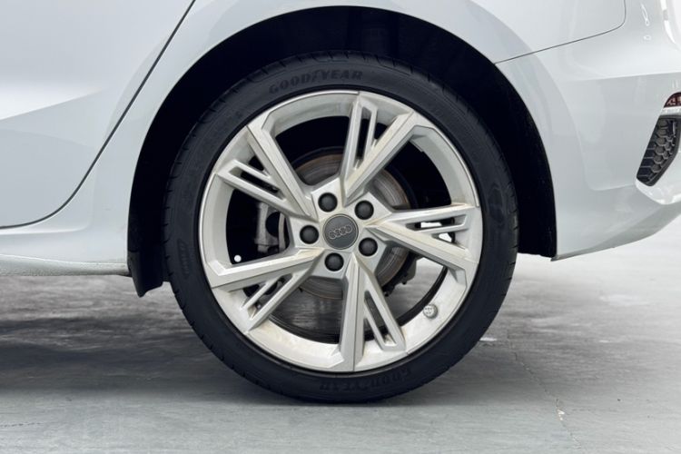 Used Audi A3 2021 Sportback 35 TFSI Stylish and Elegant Model Exterior 10
