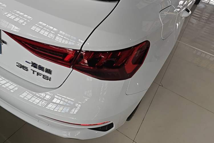 Used Audi A3 2021 Sportback 35 TFSI Stylish and Elegant Model Exterior 3