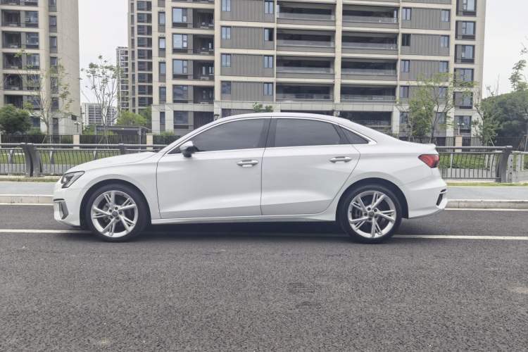 Used Audi A3 2021 A3L Limousine 35 TFSI Fashionable and Elegant Model Exterior 4