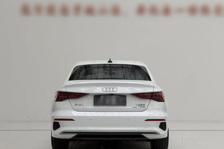 Used Audi A3 2021 A3L Limousine 35 TFSI Fashionable and Elegant Model Exterior 4