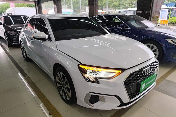 Used Audi A3 2021 Sportback 35 TFSI Ambition Style Edition Front Right 45 Deg