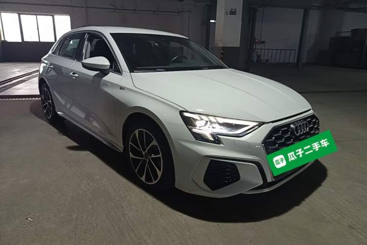 Used Audi A3 2021 Sportback 35 TFSI Advanced Sport Edition Front Right 45 Deg