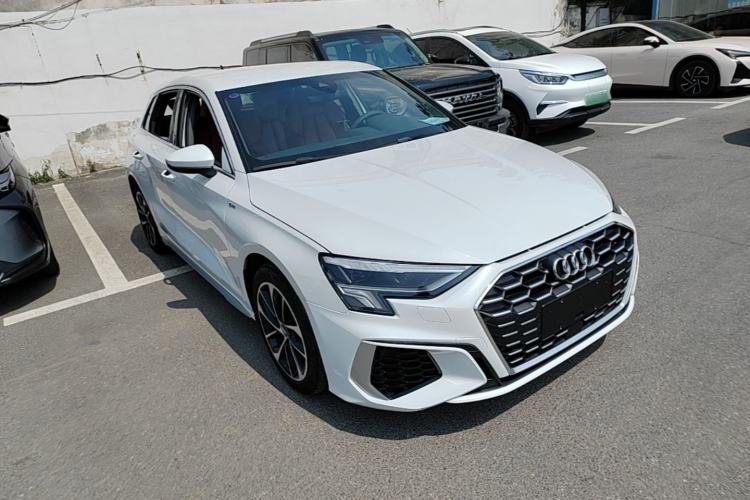 Used Audi A3 2021 Sportback 35 TFSI Advanced Sport Edition Front Right 45 Deg