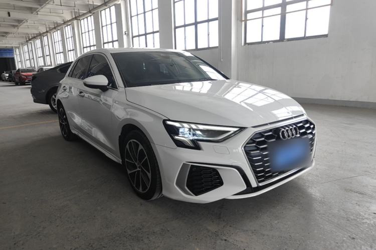 Used Audi A3 2021 Sportback 35 TFSI Advanced Sport Edition Front Right 45 Deg