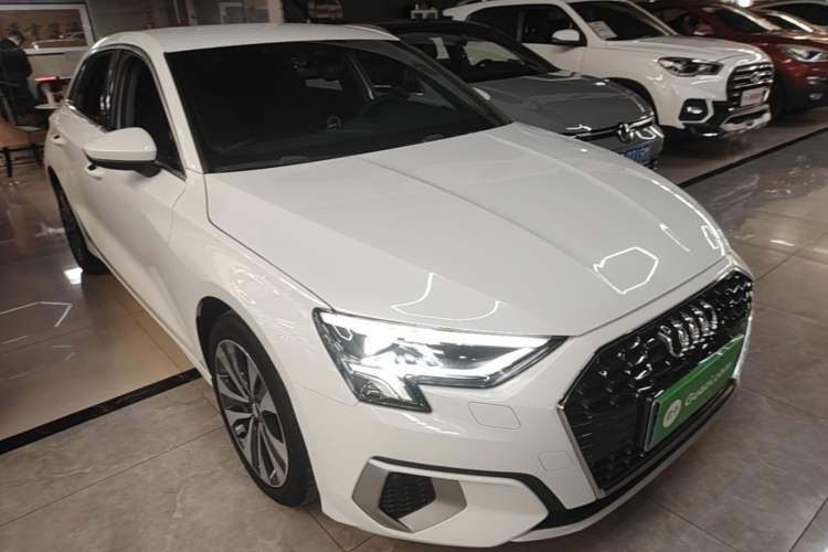 Used Audi A3 2021 Sportback 35 TFSI Ambition Style Edition Front Right 45 Deg