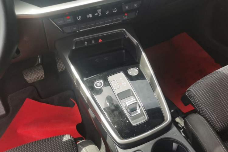 Used Audi A3 2021 Sportback 35 TFSI Advanced Sport Edition Gear Lever