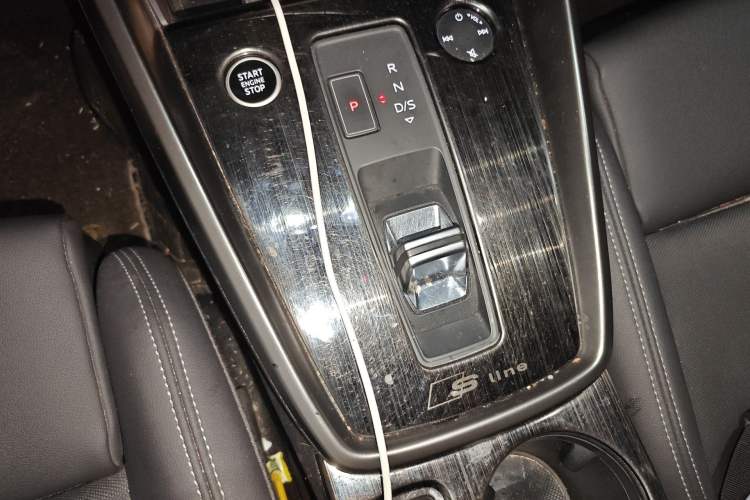 Used Audi A3 2021 A3L Limousine 35 TFSI Fashion Sport Model Gear Lever