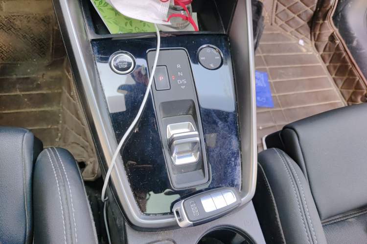 Used Audi A3 2021 A3L Limousine 35 TFSI Fashion Sport Model Gear Lever