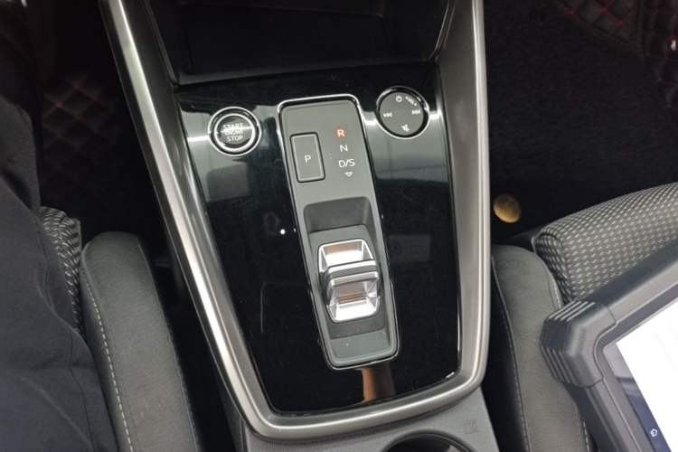 Used Audi A3 2021 A3L Limousine 35 TFSI Progressive Sport Edition Gear Lever