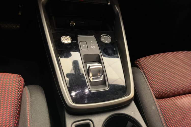 Used Audi A3 2021 A3L Limousine 35 TFSI Progressive Sport Edition Gear Lever
