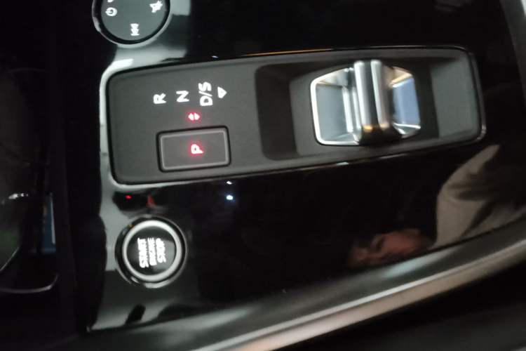 Used Audi A3 2021 Sportback 35 TFSI Advanced Sport Edition Gear Lever
