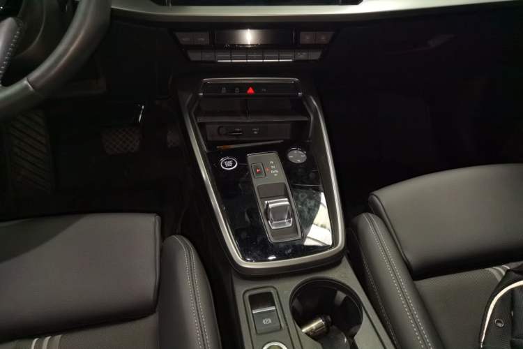 Used Audi A3 2021 Sportback 35 TFSI Fashionable Sports Model Gear Lever
