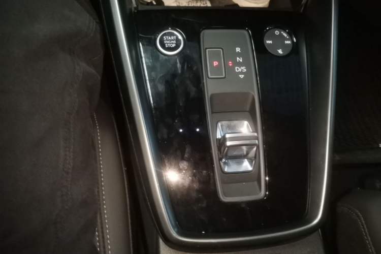 Used Audi A3 2021 Sportback 35 TFSI Fashionable Sports Model Gear Lever