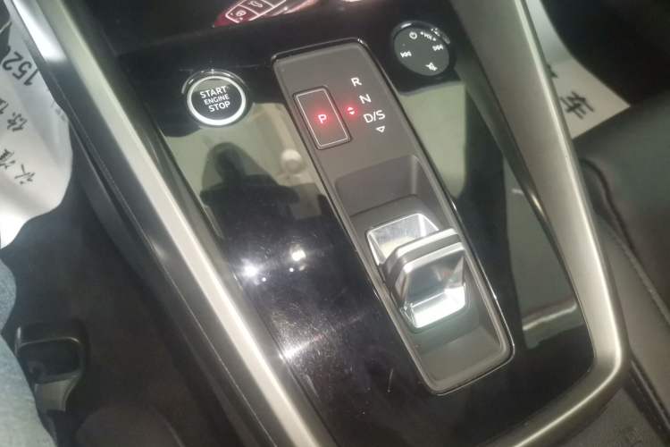 Used Audi A3 2021 Sportback 35 TFSI Advanced Sport Edition Gear Lever