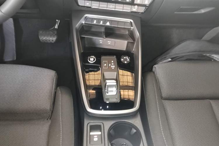 Used Audi A3 2021 A3L Limousine 35 TFSI Ambition Style Edition Gear Lever