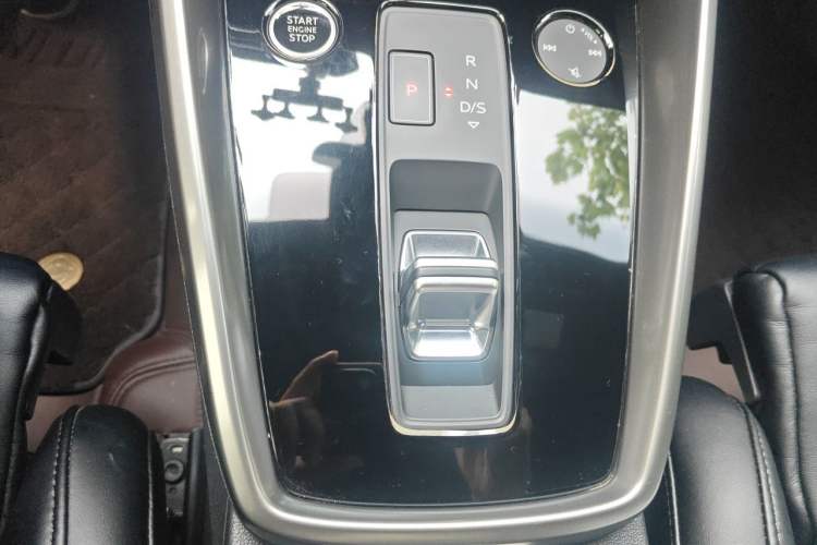 Used Audi A3 2021 Sportback 35 TFSI Advanced Sport Edition Gear Lever