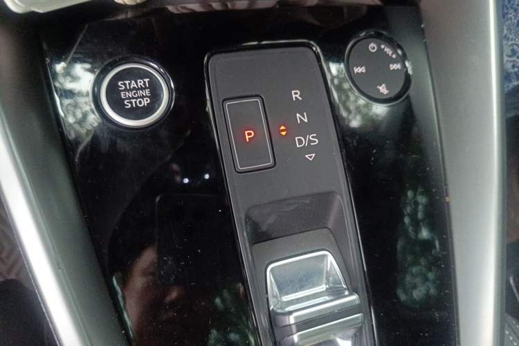 Used Audi A3 2021 Sportback 35 TFSI Fashionable Sports Model Gear Lever