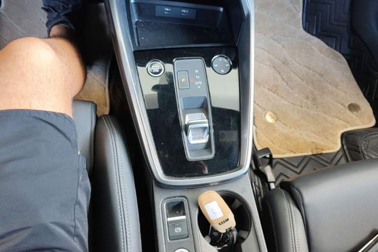 Used Audi A3 2021 A3L Limousine 35 TFSI Fashion Sport Model Gear Lever