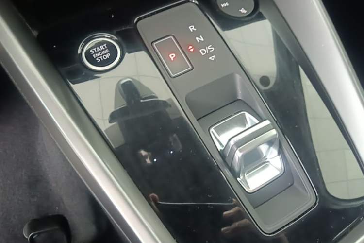 Used Audi A3 2021 Sportback 35 TFSI Advanced Sport Edition Gear Lever