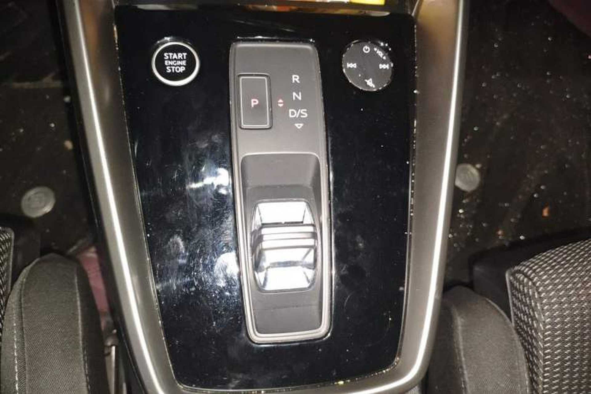 Used Audi A3 2021 Sportback 35 TFSI Advanced Sport Edition Gear Lever