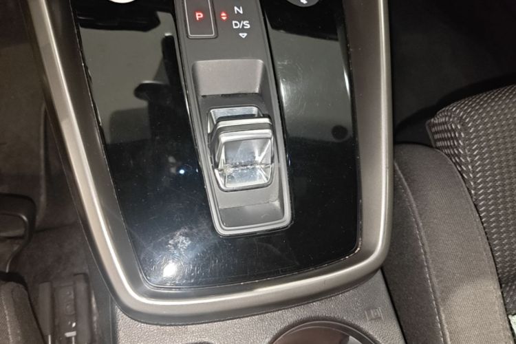 Used Audi A3 2021 A3L Limousine 35 TFSI Progressive Sport Edition Gear Lever