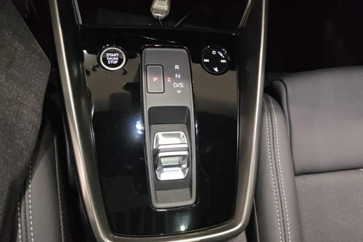 Used Audi A3 2021 Sportback 35 TFSI Fashionable Sports Model Gear Lever