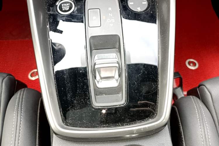 Used Audi A3 2021 A3L Limousine 35 TFSI Fashionable and Elegant Model Gear Lever