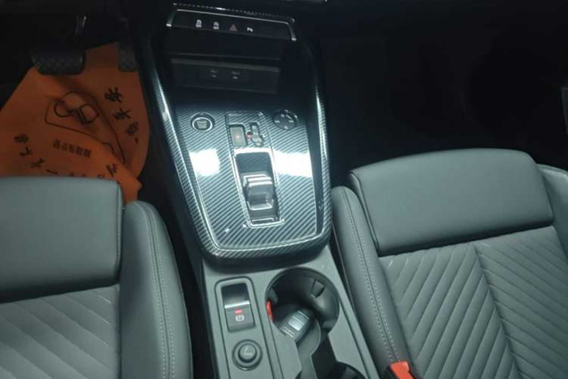 Used Audi A3 2021 A3L Limousine 35 TFSI Fashionable and Elegant Model Gear Lever