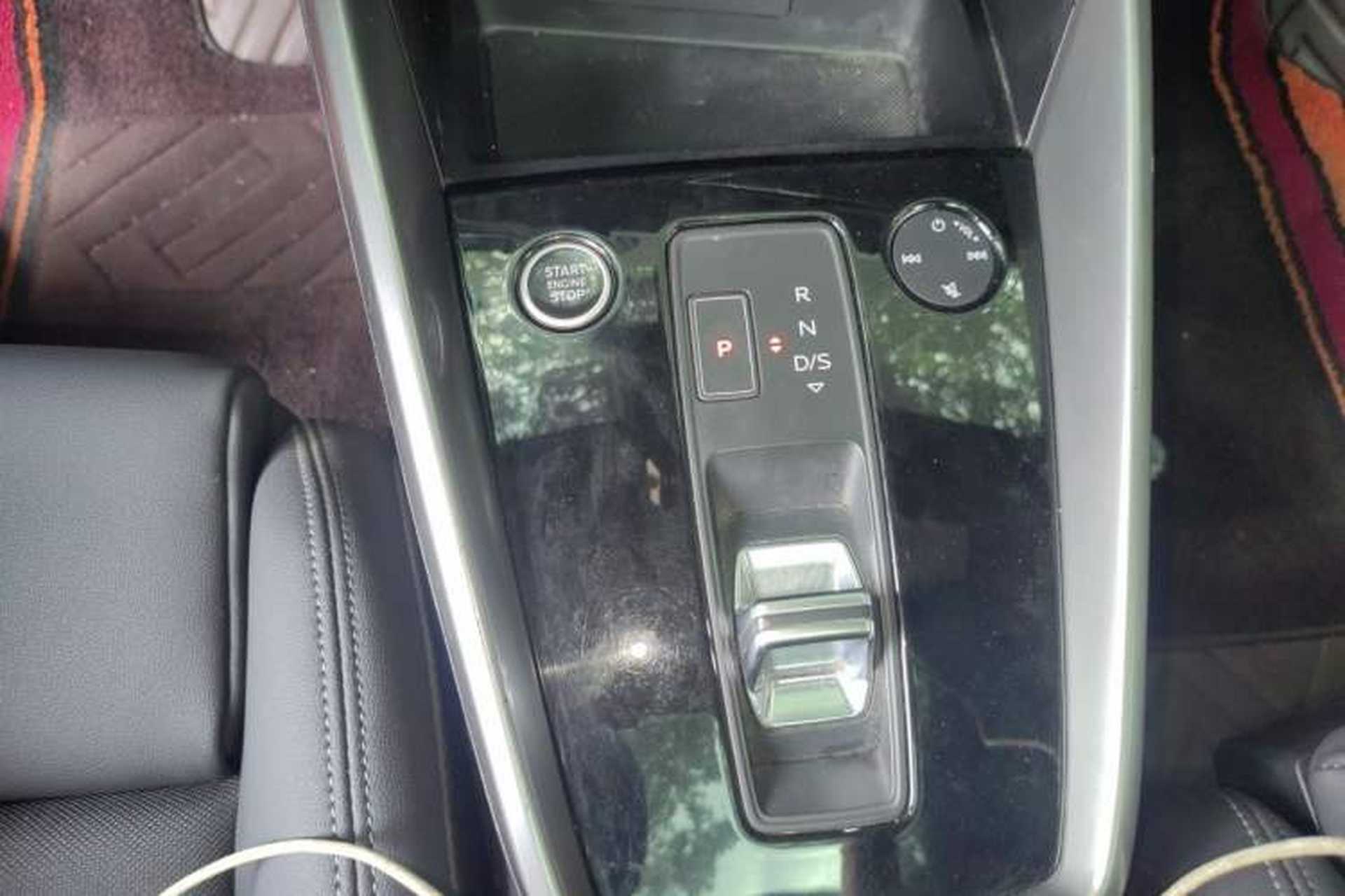 Used Audi A3 2021 Sportback 35 TFSI Fashionable Sports Model Gear Lever