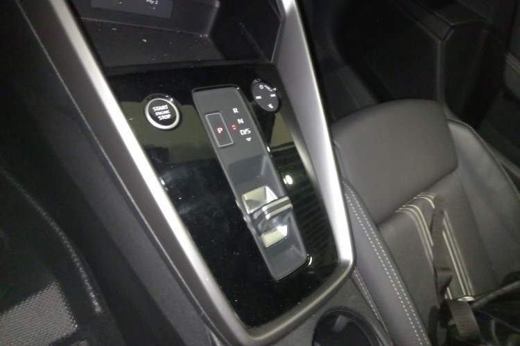 Used Audi A3 2021 Sportback 35 TFSI Fashionable Sports Model Gear Lever