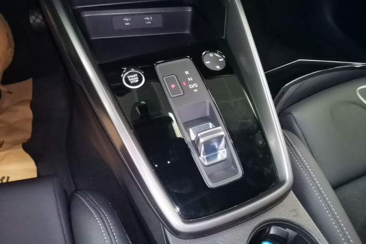 Used Audi A3 2021 A3L Limousine 35 TFSI Fashion Sport Model Gear Lever