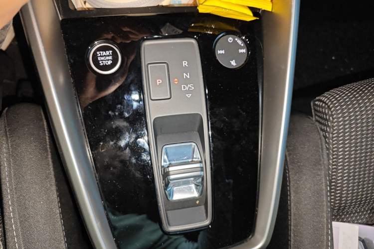 Used Audi A3 2021 A3L Limousine 35 TFSI Progressive Sport Edition Gear Lever
